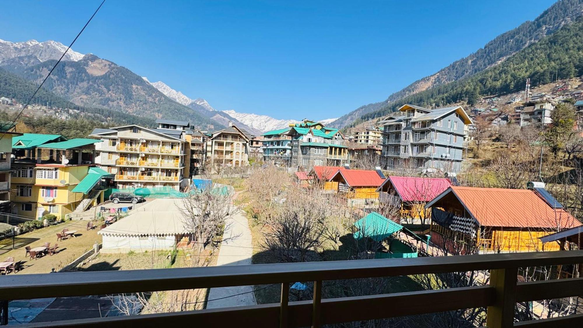 ホテル The Midnight Garden Manali エクステリア 写真