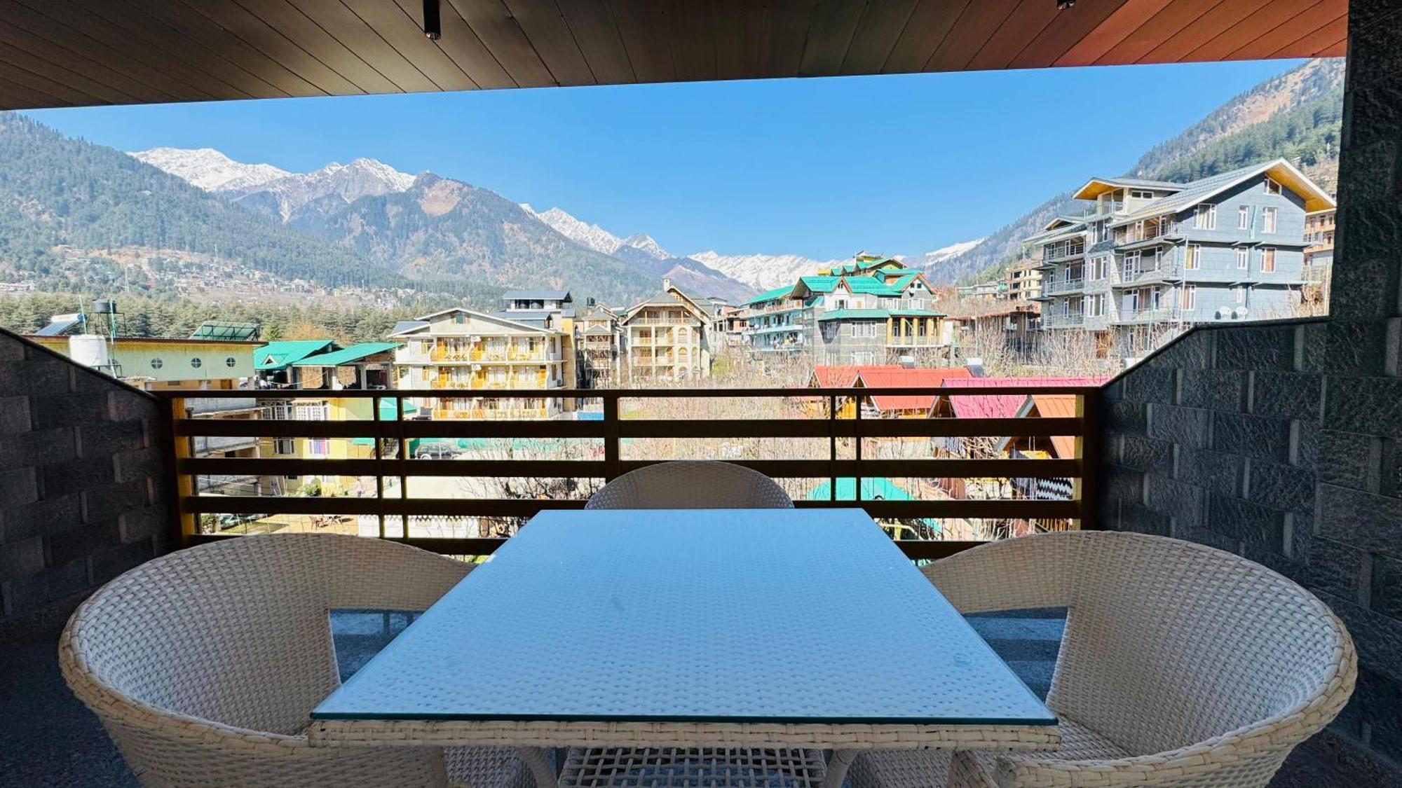 ホテル The Midnight Garden Manali エクステリア 写真